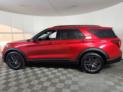 New 2026 Ford Explorer ST w/ Sun And Sound Package