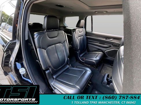 Used 2022 Jeep Grand Cherokee L Limited w/ Black Appearance Package AWD/4WD image 27