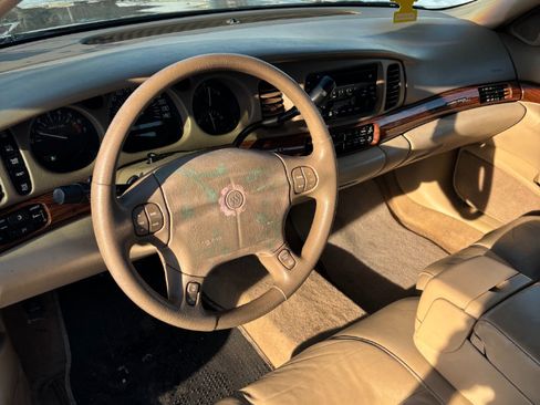 Used 2004 Buick Le Sabre Custom image 16