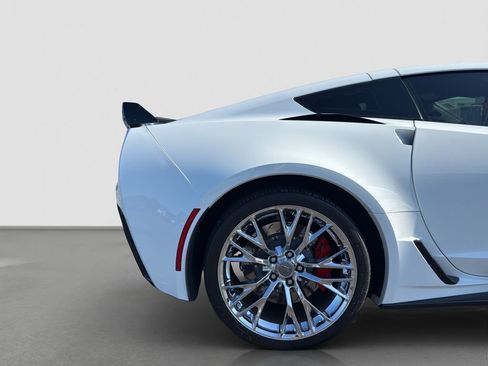 Used 2016 Chevrolet Corvette Z06 w/ 2LZ Preferred Equipment Group RWD image 29