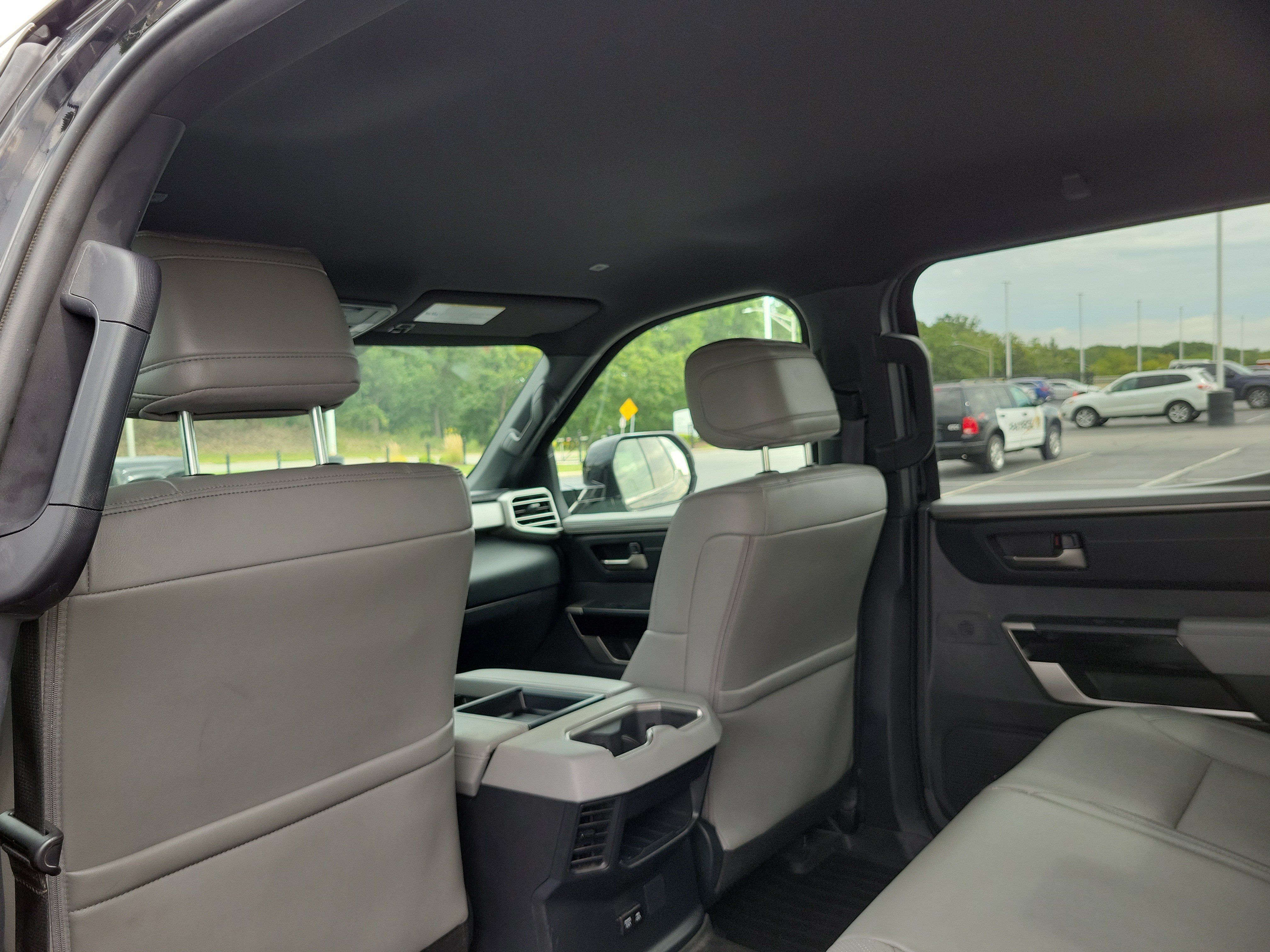 Used 2025 Toyota Tundra Limited AWD/4WD image 11