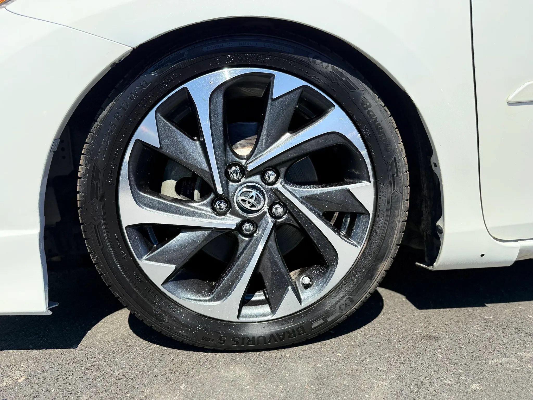 Used 2017 Toyota Corolla iM w/ Carpet Mat Package FWD image 30