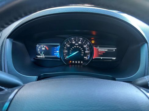 Used 2016 Ford Explorer XLT w/ Equipment Group 202A image 23