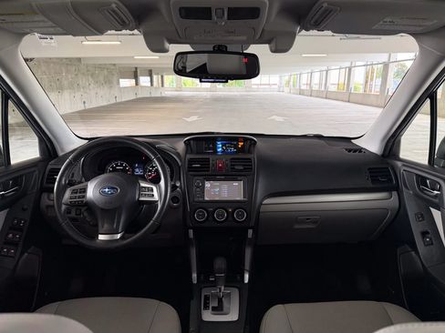 Used 2014 Subaru Forester 2.5i Touring AWD/4WD image 30