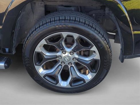 Used 2020 RAM 1500 Laramie image 22