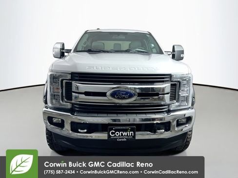 Used 2019 Ford F250 XLT w/ XLT Premium Package image 6