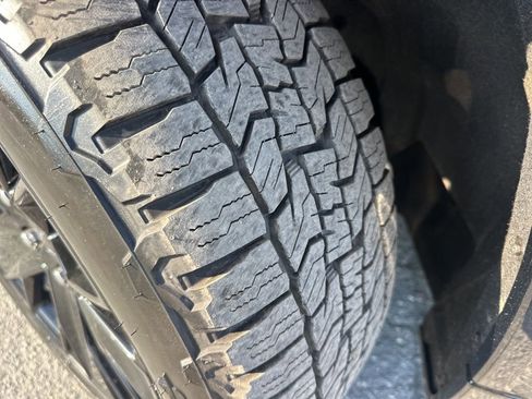 Used 2024 Jeep Wagoneer Launch Edition image 34