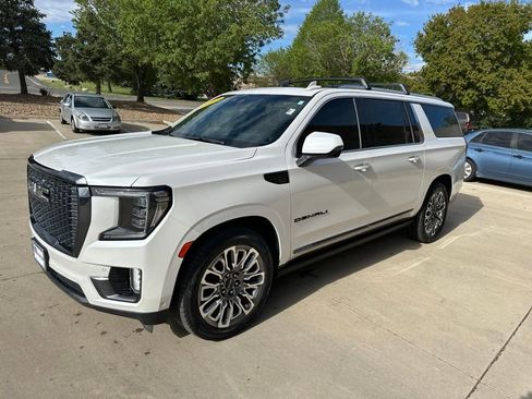 Certified 2023 GMC Yukon XL Denali Ultimate AWD/4WD image 38