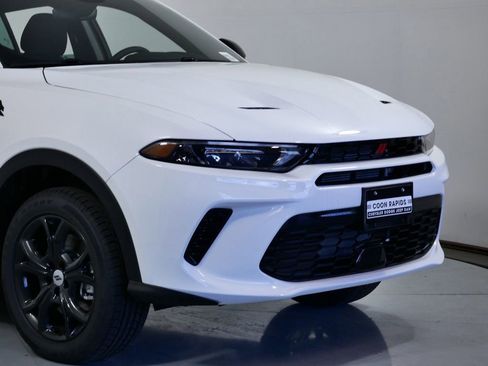 Used 2024 Dodge Hornet GT w/ GT Blacktop Package image 3