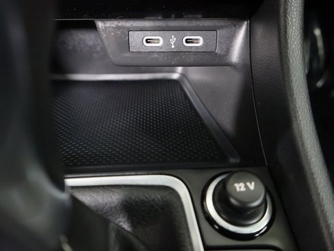 Used 2025 Volkswagen Jetta Sport image 5