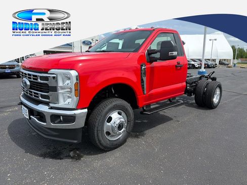 New 2026 Ford F350 XLT w/ XLT Value Package AWD/4WD image 1