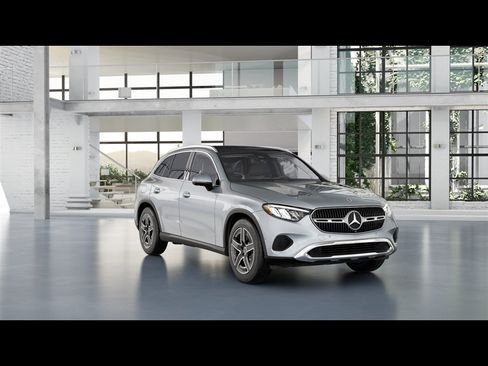 Certified 2026 Mercedes-Benz GLC 300 4MATIC image 5