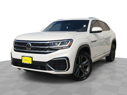 Used 2021 Volkswagen Atlas Cross Sport SE w/ Panoramic Sunroof Package FWD image 1