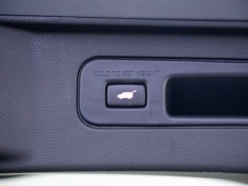 Certified 2025 Honda Pilot TrailSport image 30