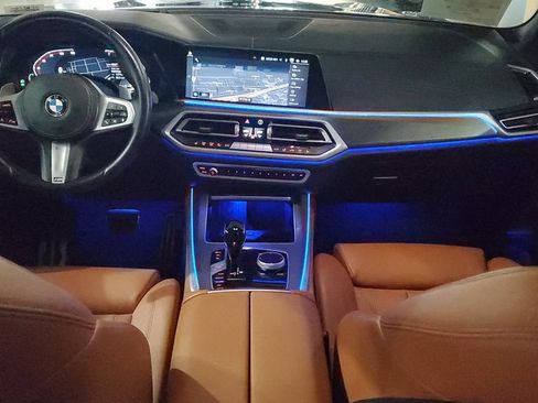Used 2022 BMW X5 xDrive40i w/ M Sport Package AWD/4WD image 12
