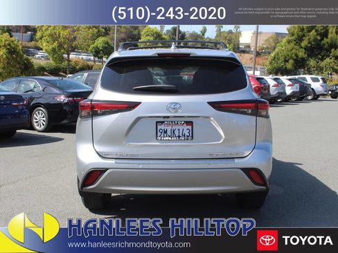 Certified 2024 Toyota Highlander Platinum AWD/4WD image 8