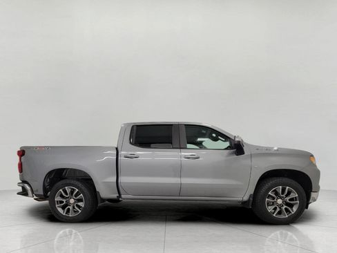 Used 2024 Chevrolet Silverado 1500 LT image 11