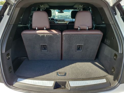 Used 2022 Cadillac XT6 Premium Luxury FWD image 12