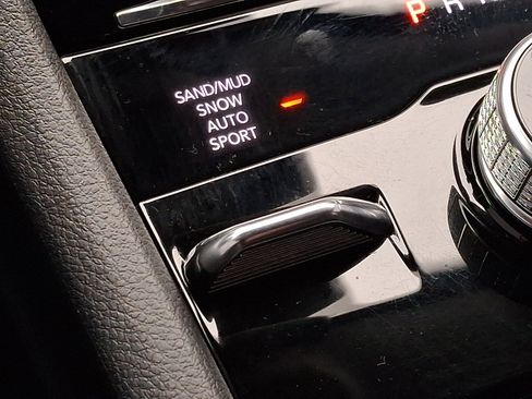 Certified 2023 Jeep Grand Cherokee Limited image 25