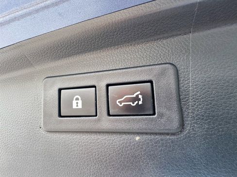 Used 2021 Subaru Outback Premium AWD/4WD image 22