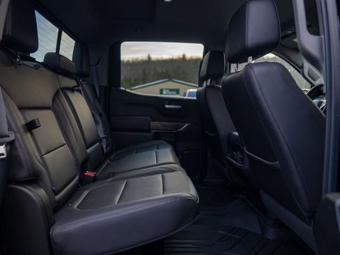 Used 2019 Chevrolet Silverado 1500 LT Trail Boss image 17