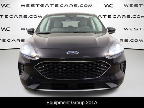 Used 2021 Ford Escape SE image 2