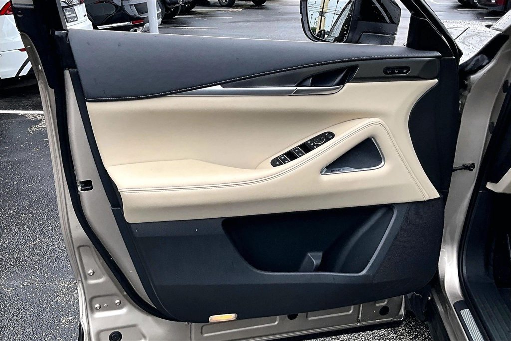 Certified 2025 INFINITI QX60 Luxe FWD image 20