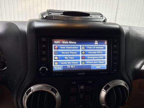 Used 2015 Jeep Wrangler Unlimited Rubicon w/ Dual Top Group AWD/4WD image 14