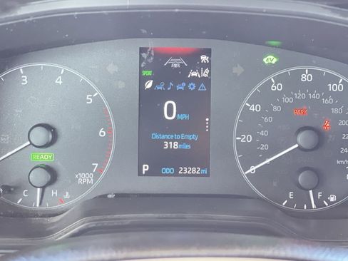 Used 2024 Toyota Corolla SE image 11