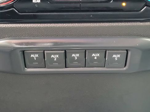 Used 2024 Chevrolet Silverado 2500 LT w/ Convenience Package AWD/4WD image 16