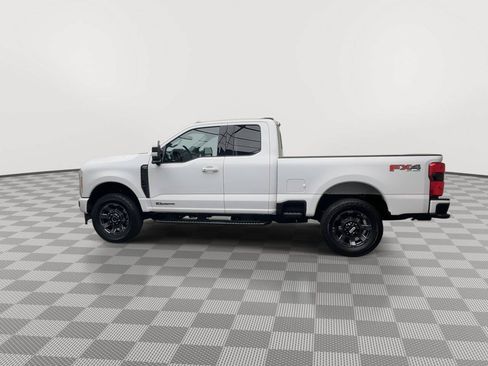 Used 2023 Ford F350 Lariat w/ Sport Appearance Package AWD/4WD image 39