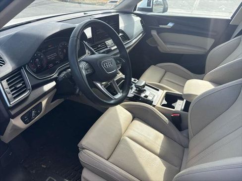 Used 2023 Audi Q5 2.0T Premium Plus w/ Premium Plus Package AWD/4WD image 5