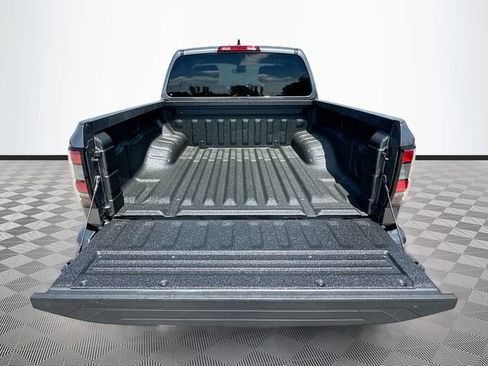 Used 2022 Nissan Frontier SV RWD image 23