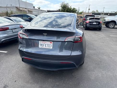 Used 2023 Tesla Model Y 2WD image 18
