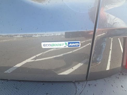 Used 2020 Ford Escape SE image 10