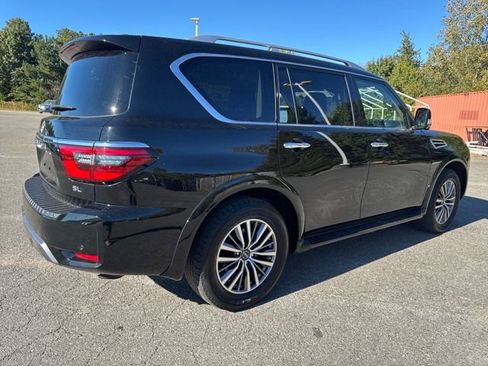 Used 2024 Nissan Armada SL w/ Captain's Chairs Package image 5