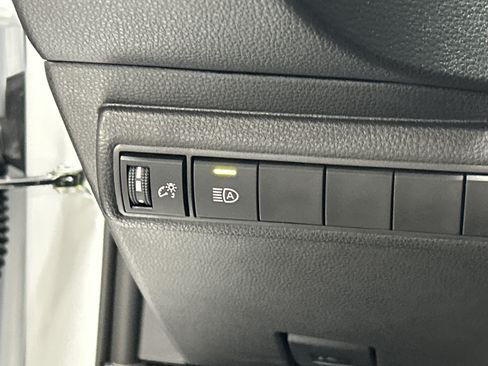 Used 2026 Toyota Corolla SE FWD image 29