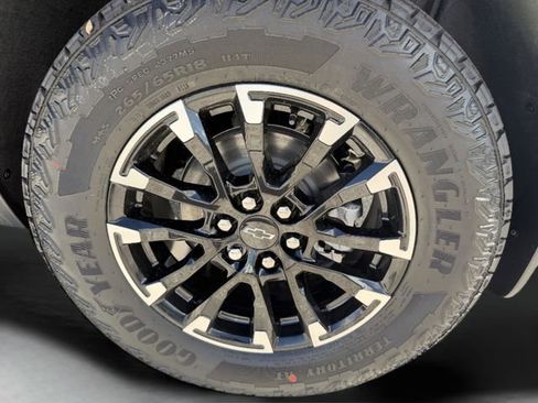 New 2026 Chevrolet Traverse Z71 w/ Driver Confidence Package image 76