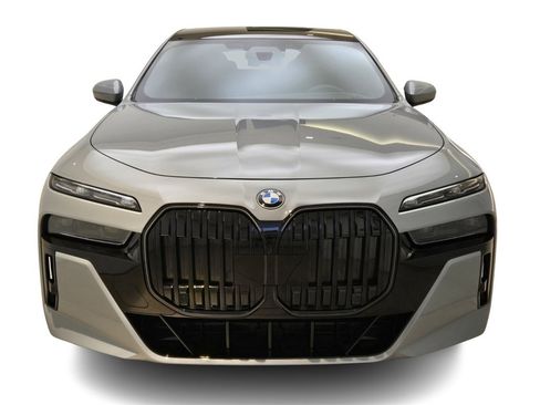 Used 2025 BMW 760i xDrive 760i xDrive image 2