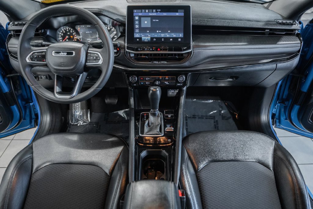Certified 2022 Jeep Compass Latitude AWD/4WD image 17