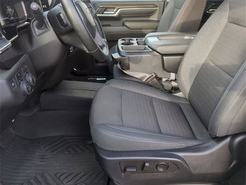 Used 2024 Chevrolet Silverado 2500 LT image 18