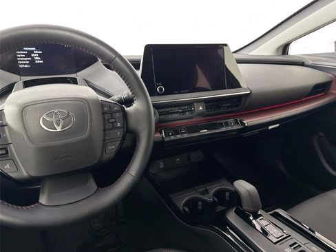 Certified 2025 Toyota Prius Plug-In Hybrid FWD image 32