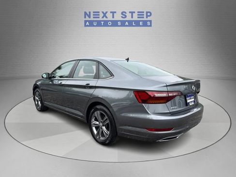 Used 2019 Volkswagen Jetta R-Line FWD image 5