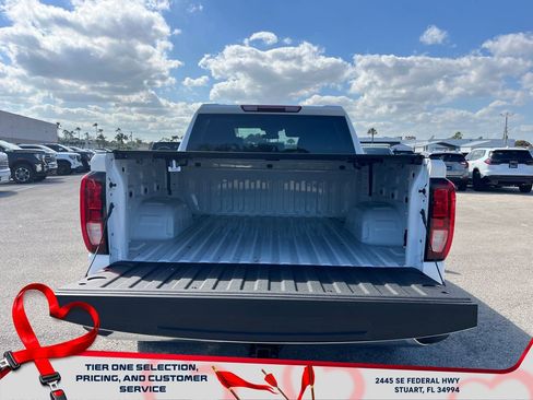 New 2026 GMC Sierra 1500 SLE image 16