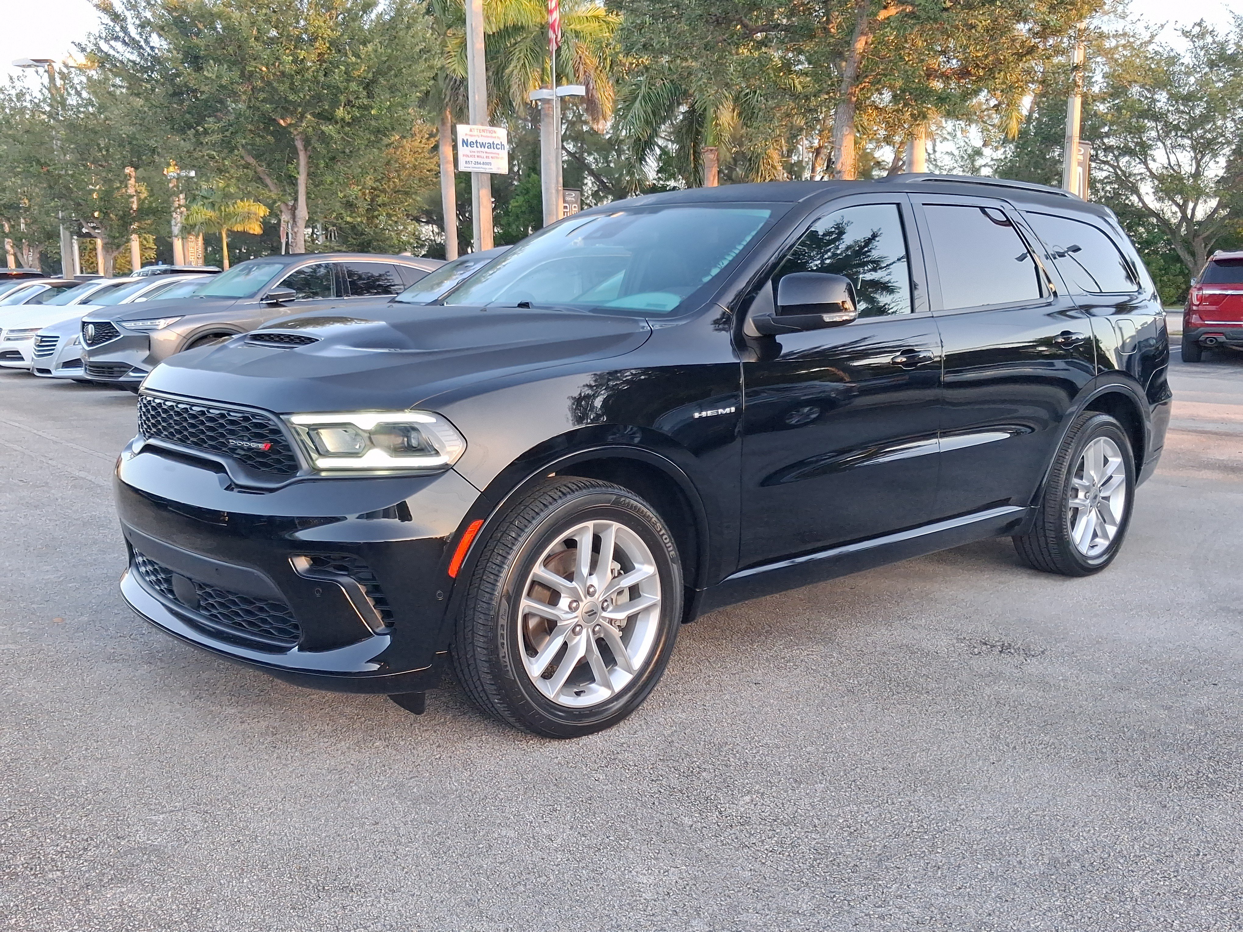 Used 2024 Dodge Durango R/T RWD image 2