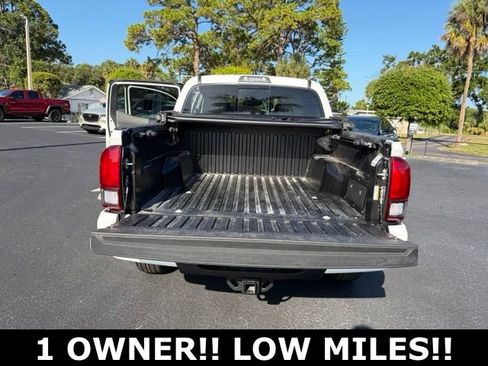Used 2023 Toyota Tacoma SR5 w/ Technology Package AWD/4WD image 16