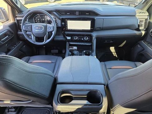 Used 2026 GMC Sierra 1500 AT4 w/ AT4 Premium Package AWD/4WD image 6