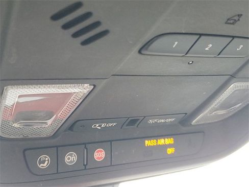 Used 2018 Cadillac XT5 FWD image 28