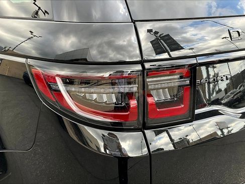 New 2026 Land Rover Discovery Sport Landmark AWD/4WD image 6