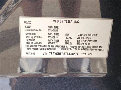 Used 2026 Tesla Model Y 2WD image 15